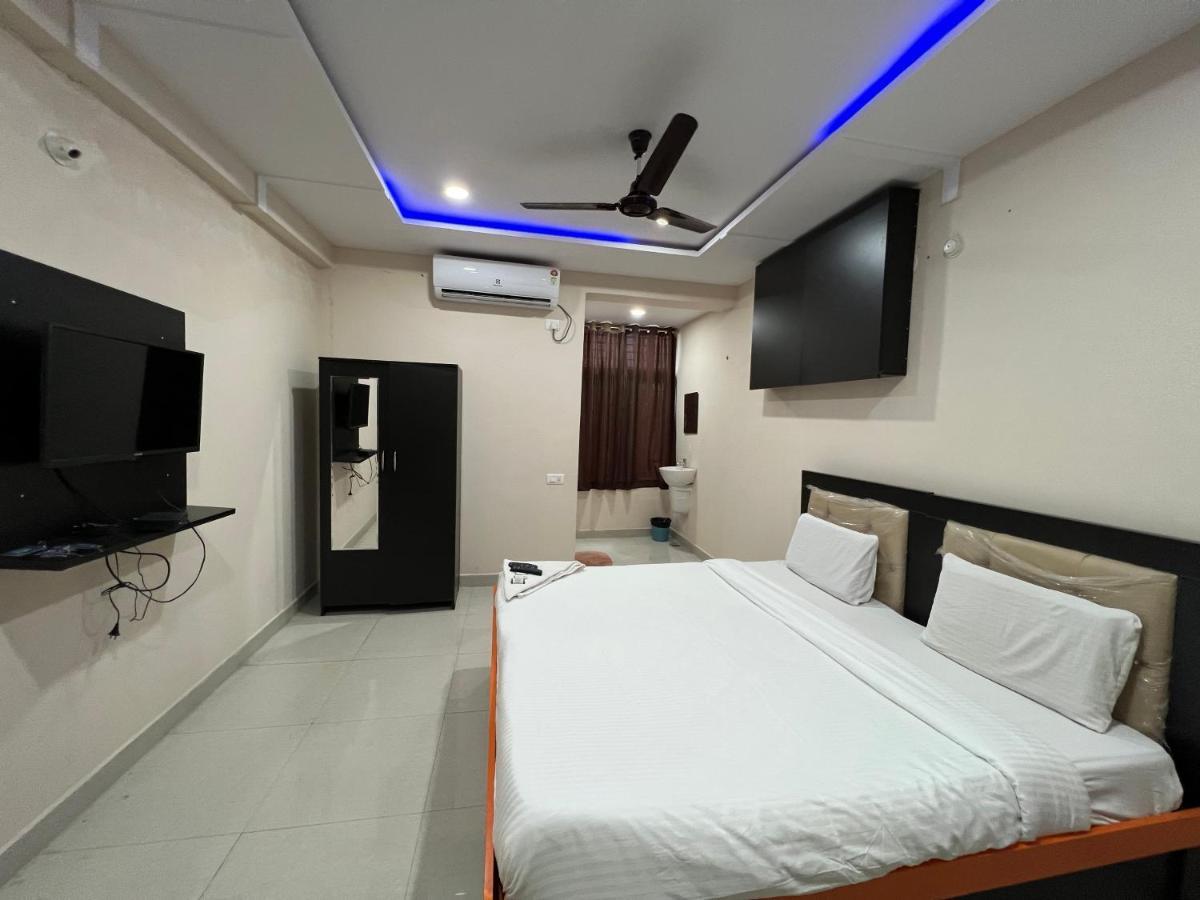 5 star grand Hotell Shamshabad Exteriör bild