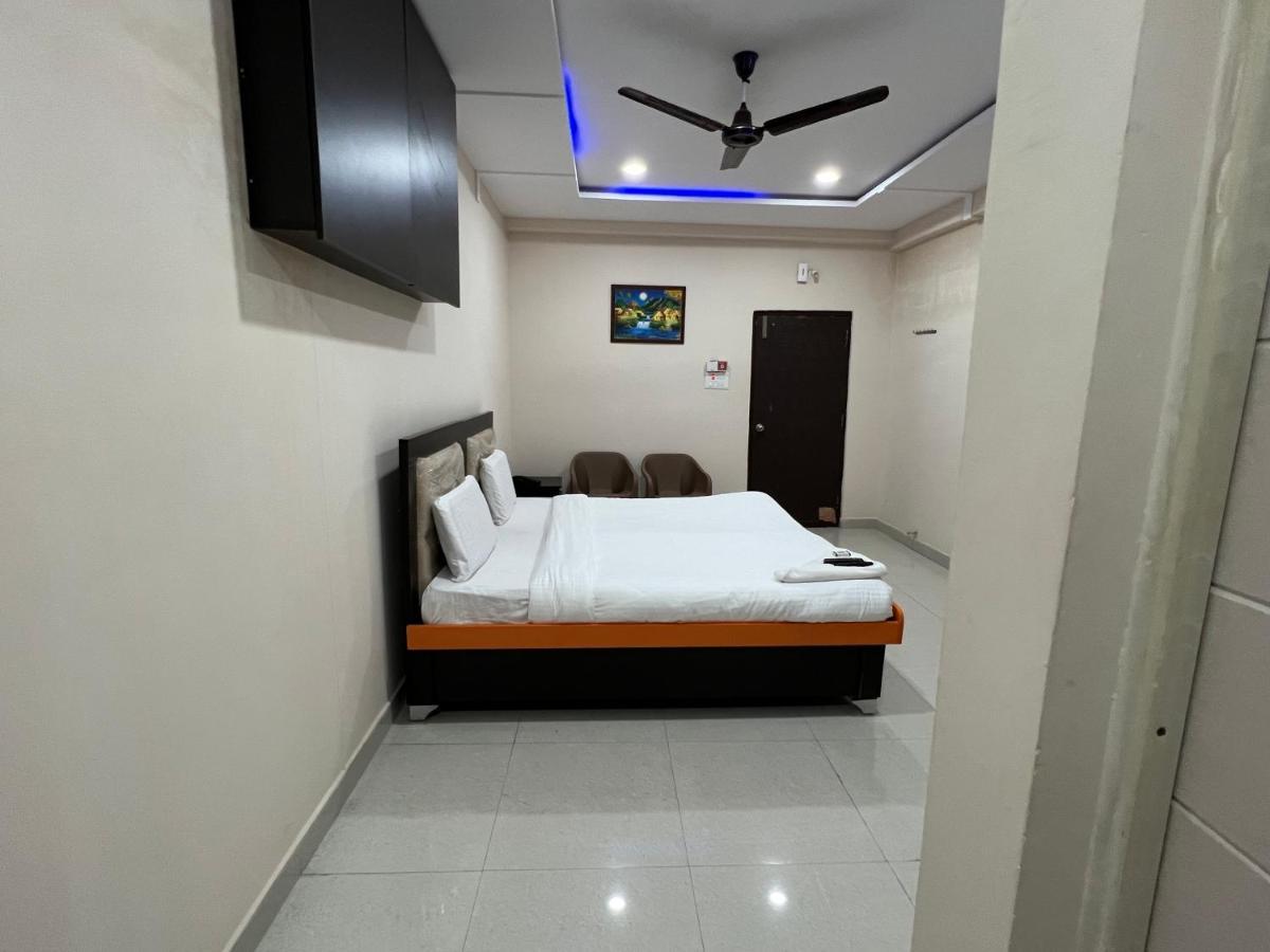 5 star grand Hotell Shamshabad Exteriör bild
