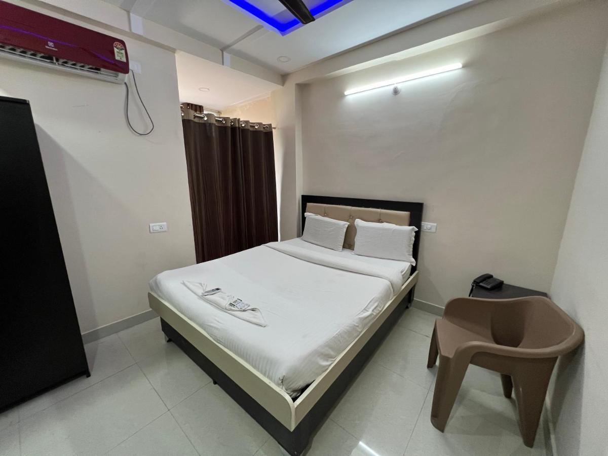 5 star grand Hotell Shamshabad Exteriör bild